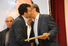 گزارش تصویری از اهداء جوایز  در همایش تجلیل از پرفسور علی اکبر جلالی چهره ماندگار شهرستان شاهرود 
